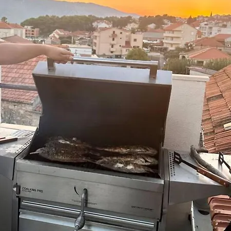 Pensión Stone House Hvar 4*